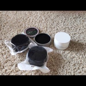 Brush cleaning tool and cleansing cream